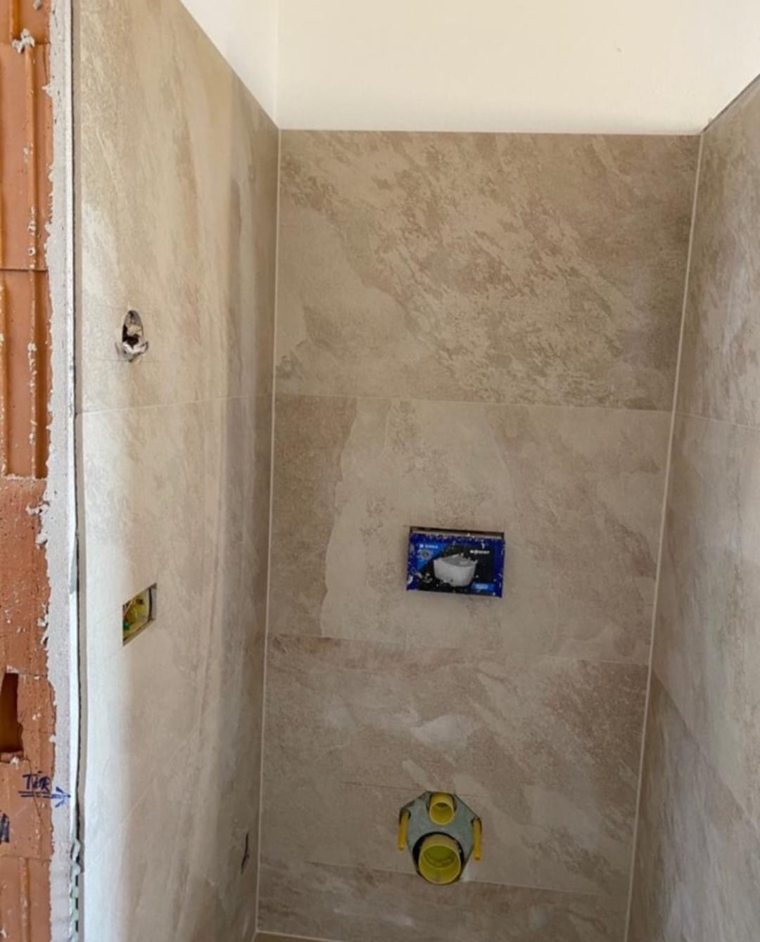 Bad beige Großformat