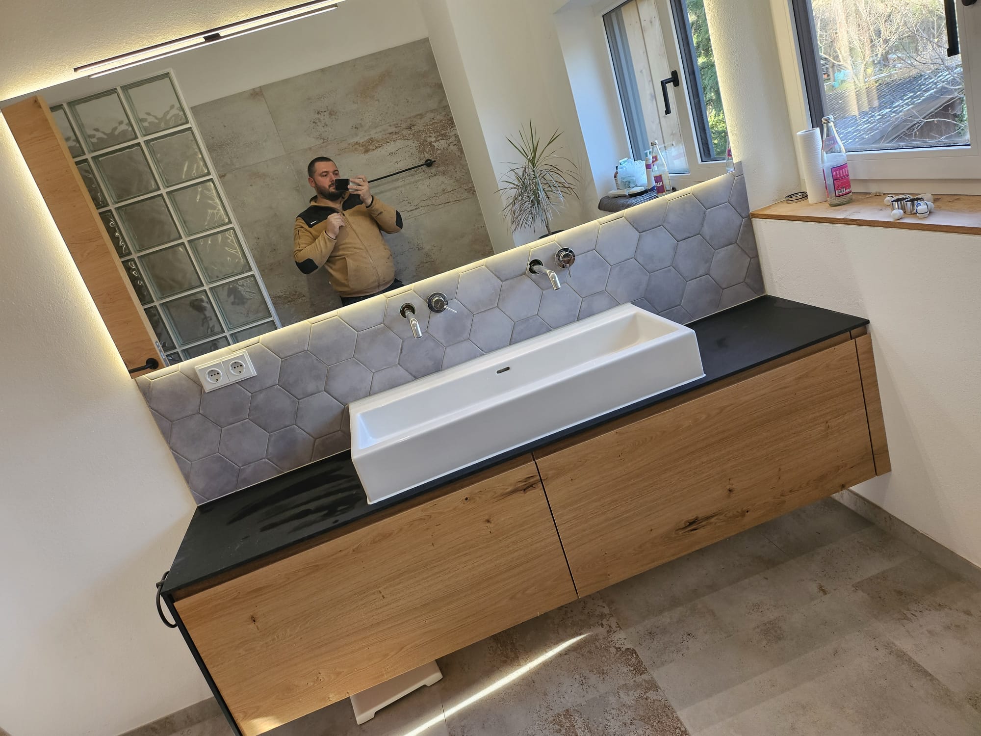 Wohnfläche gefliest