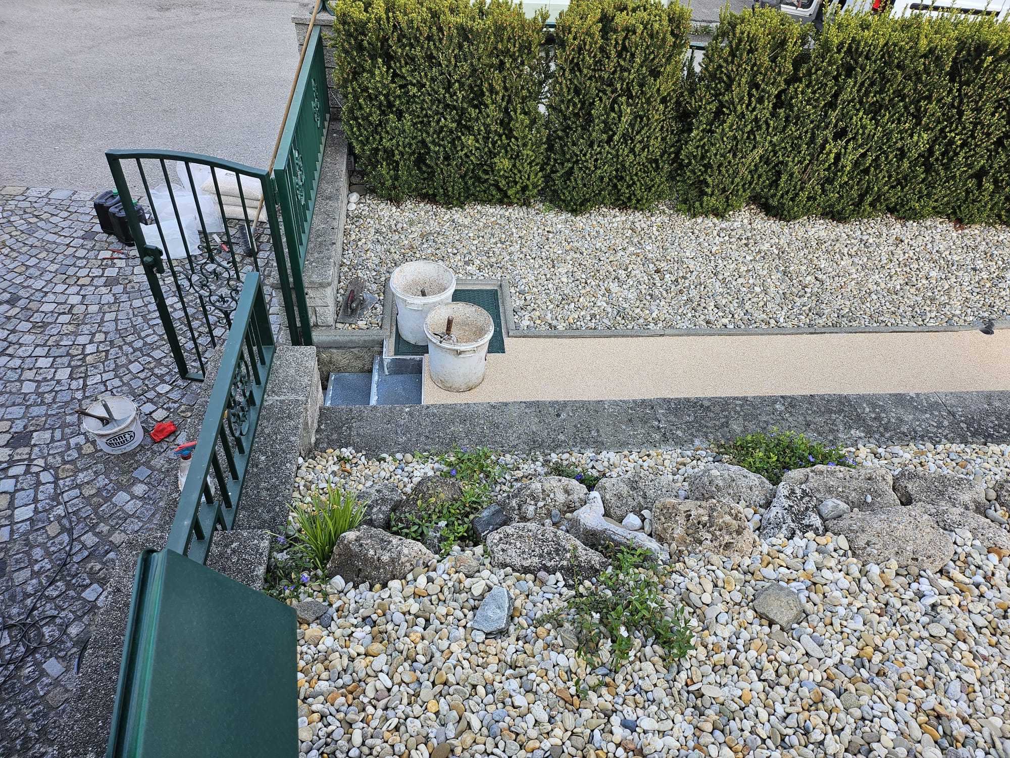 Steinteppich Gartenweg beige, pflegeleicht